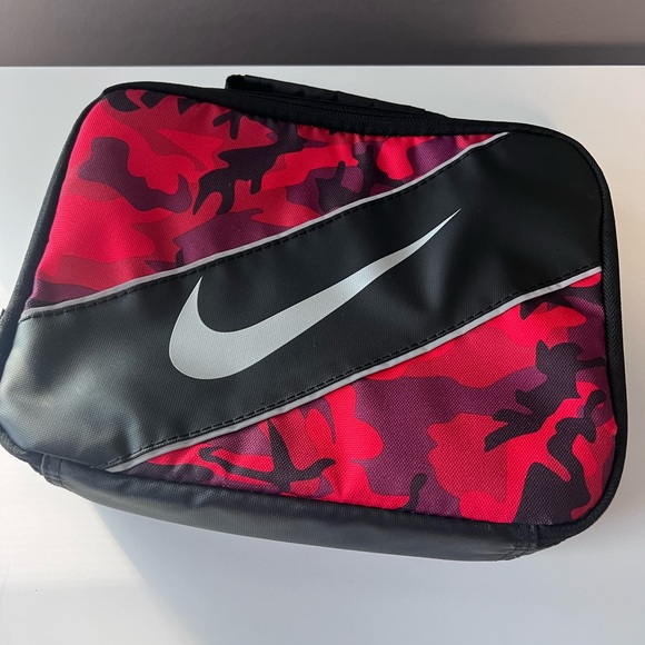 Nike Other Red Camo Nike Lunch Box Poshmark